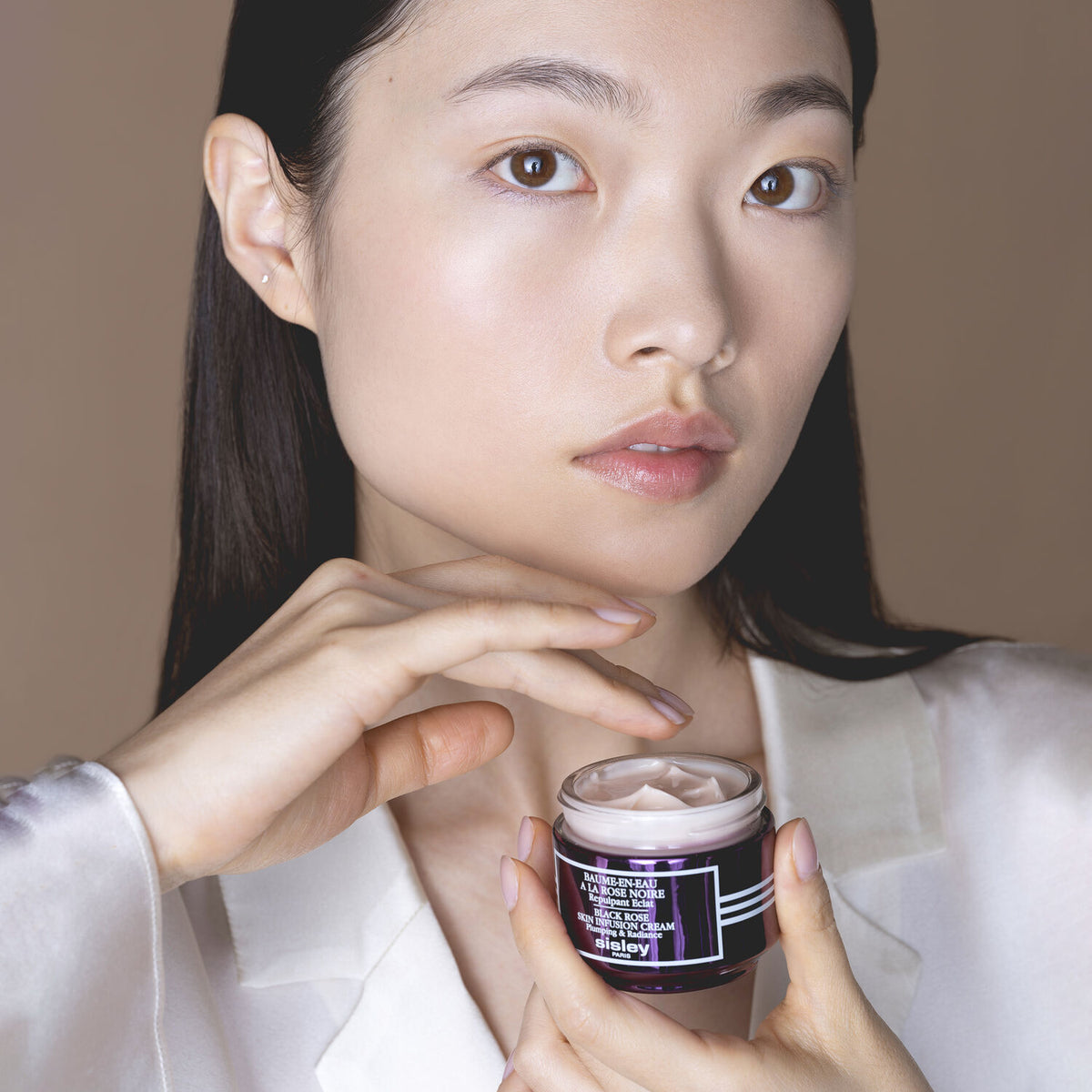 Black Rose Skin Infusion Cream for Radiant, Plump-Looking Skin